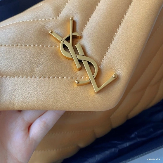 YSL SMALL LOULOU 0715